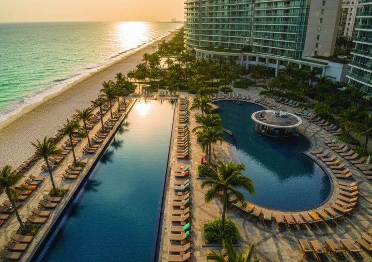 Esmeraldas Resort beach